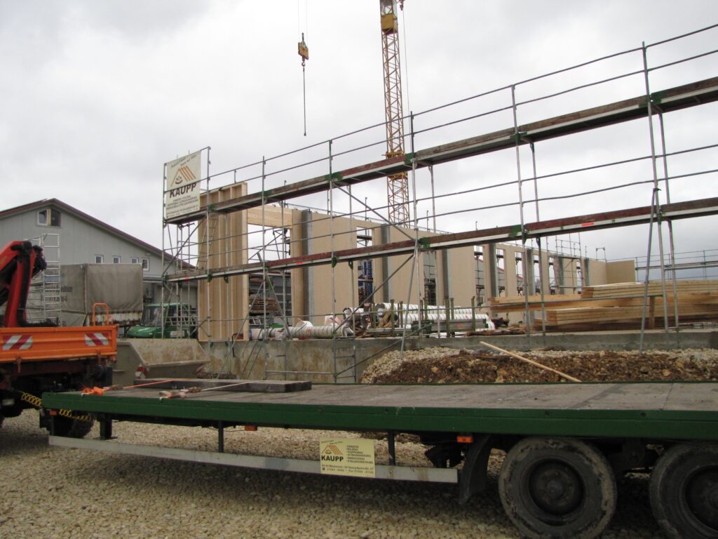 Bau der Halle 3 bei Ebert Kunststoffbearbeitung.